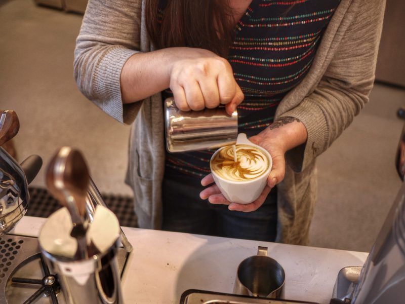 trabajar como barista en Irlanda