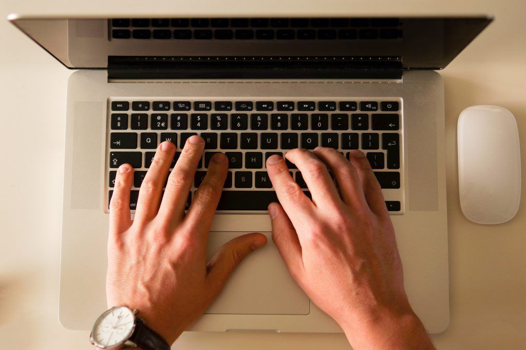 Como escribir tu currículum en inglés para trabajar en Irlanda